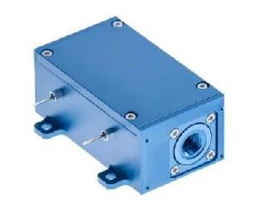 Olho de 1535 nm-érbio infravermelho seguro-laser de vidro dopado - 2mJ laser pulsado de 5 Hz para detecção industrial